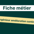 Ingénieur en amélioration continue devant une machine